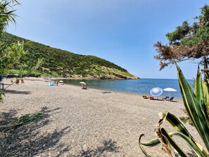 Beach nearby - Apartment 'Cristina' with Private Terrace, Wi-Fi and Air Conditioning (Nisporto)
