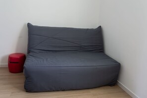 Interior - Les Granges de Soulagnieux – Family Holiday Home with Private Pool (Piégut-Pluviers)