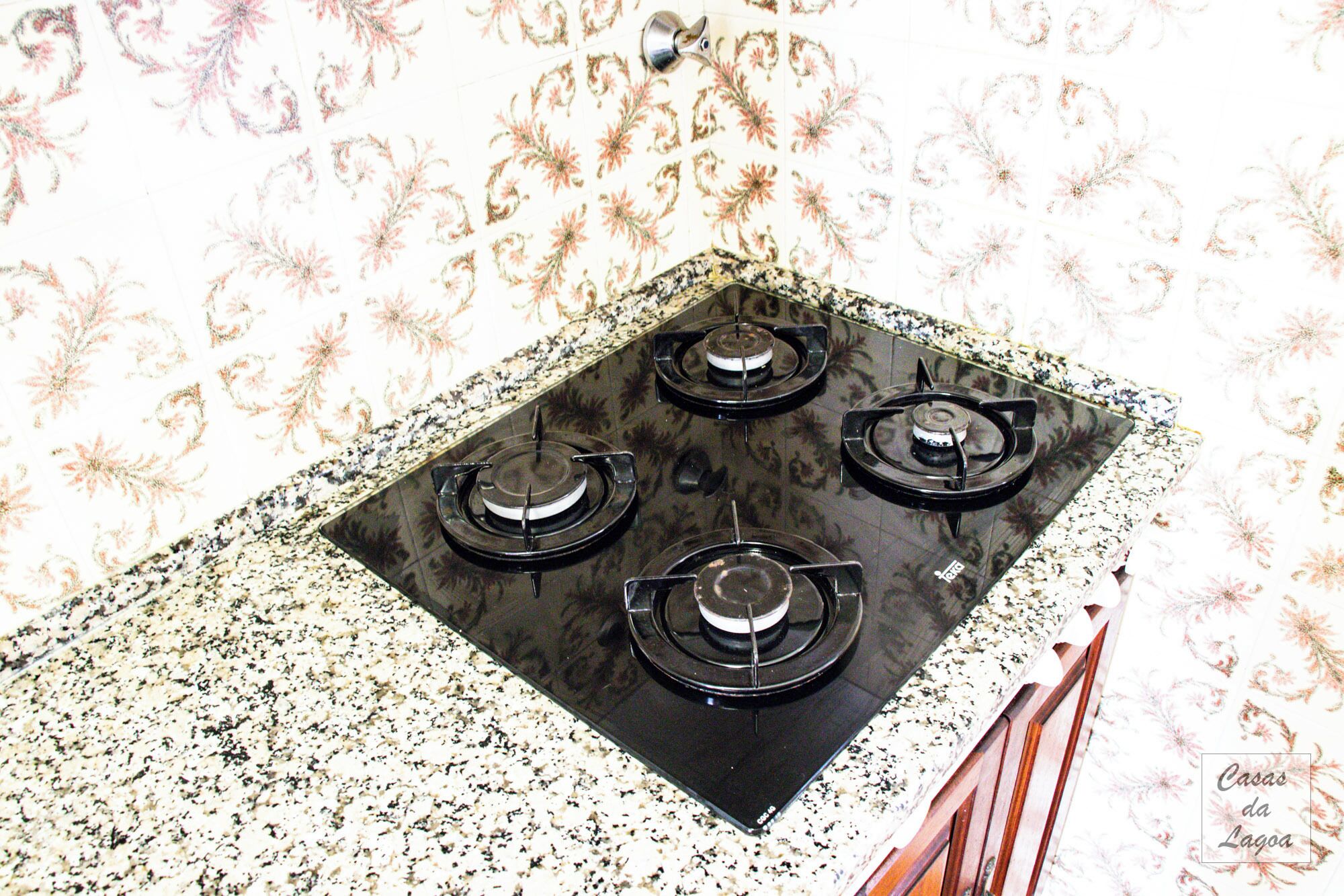 雪櫃、微波爐、焗爐、爐具