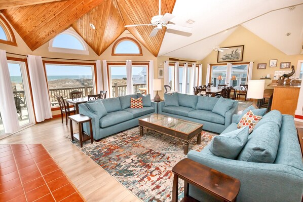 TV, fireplace, DVD player, books