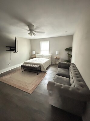 3 室のベッドルーム、WiFi、ベッドシーツ