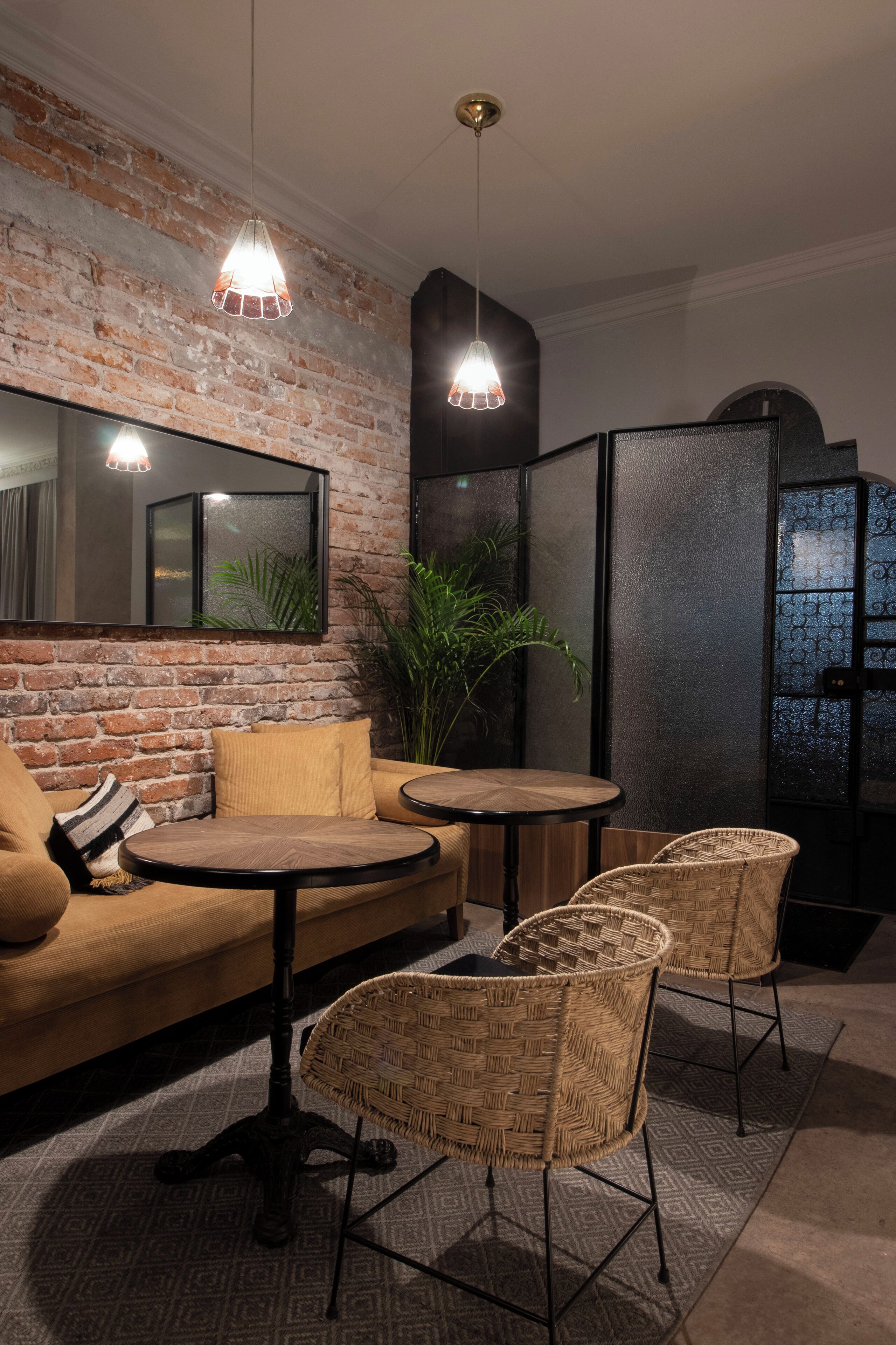 Free daily cooked-to-order breakfast 