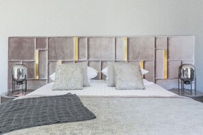 10 Schlafzimmer, Schreibtisch, Bügeleisen/Bügelbrett, kostenloses WLAN