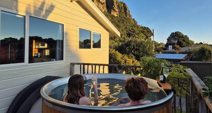 Nikauscapes - Hot Tub in Punakaiki village