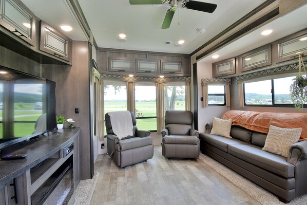 Téléviseur connecté, chaîne audio