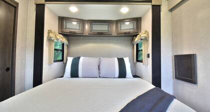 The Ridgeview Retreat
