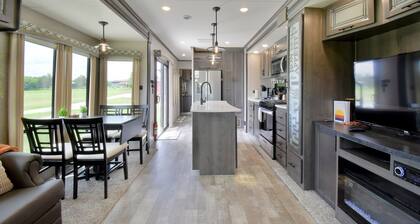 The Ridgeview Retreat