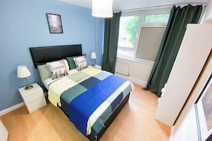 2 bedrooms, iron/ironing board, travel cot, WiFi