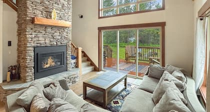 Rustic Modern Mountain Retreat Near Boulder Creek