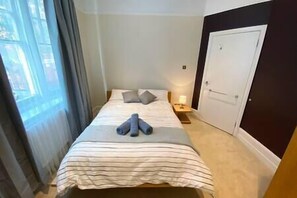 3 bedrooms, iron/ironing board, travel cot, WiFi