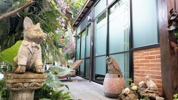 Economy Single Room, Pool View | Terrace/patio