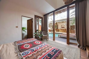 4 bedrooms, iron/ironing board, WiFi, bed sheets - Brand New Ethnic Hacienda Villa Next To Canggu (Kerobokan)