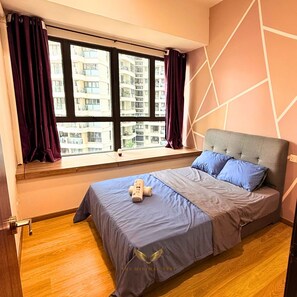 2 bedrooms, iron/ironing board, free WiFi, bed sheets