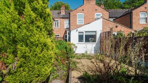 Unclassified image, 5 of 36, button - Cosy 4-Bed - Sleeps 7, Garden (Birmingham)