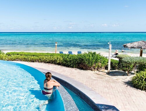 Charming Resort 1-Bedroom Suite with Full Kitchen