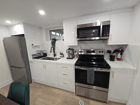 Microwave, oven, stovetop, dishwasher