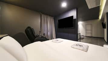Individually decorated, individually furnished, desk, soundproofing