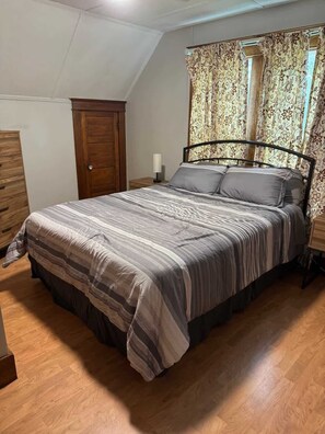 4 Schlafzimmer, Bügeleisen/Bügelbrett, WLAN, Bettwäsche