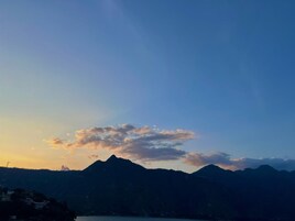 Classic Double or Twin Room, Patio, Beach View | Living area