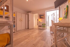 8 habitaciones