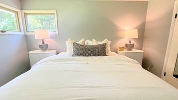 3 makuuhuonetta, silitysrauta/-lauta, ilmainen Wi-Fi, vuodevaatteet