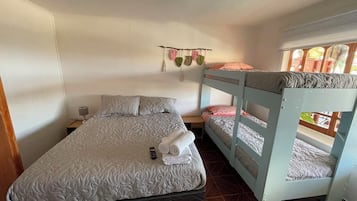 1 habitación, wifi y ropa de cama