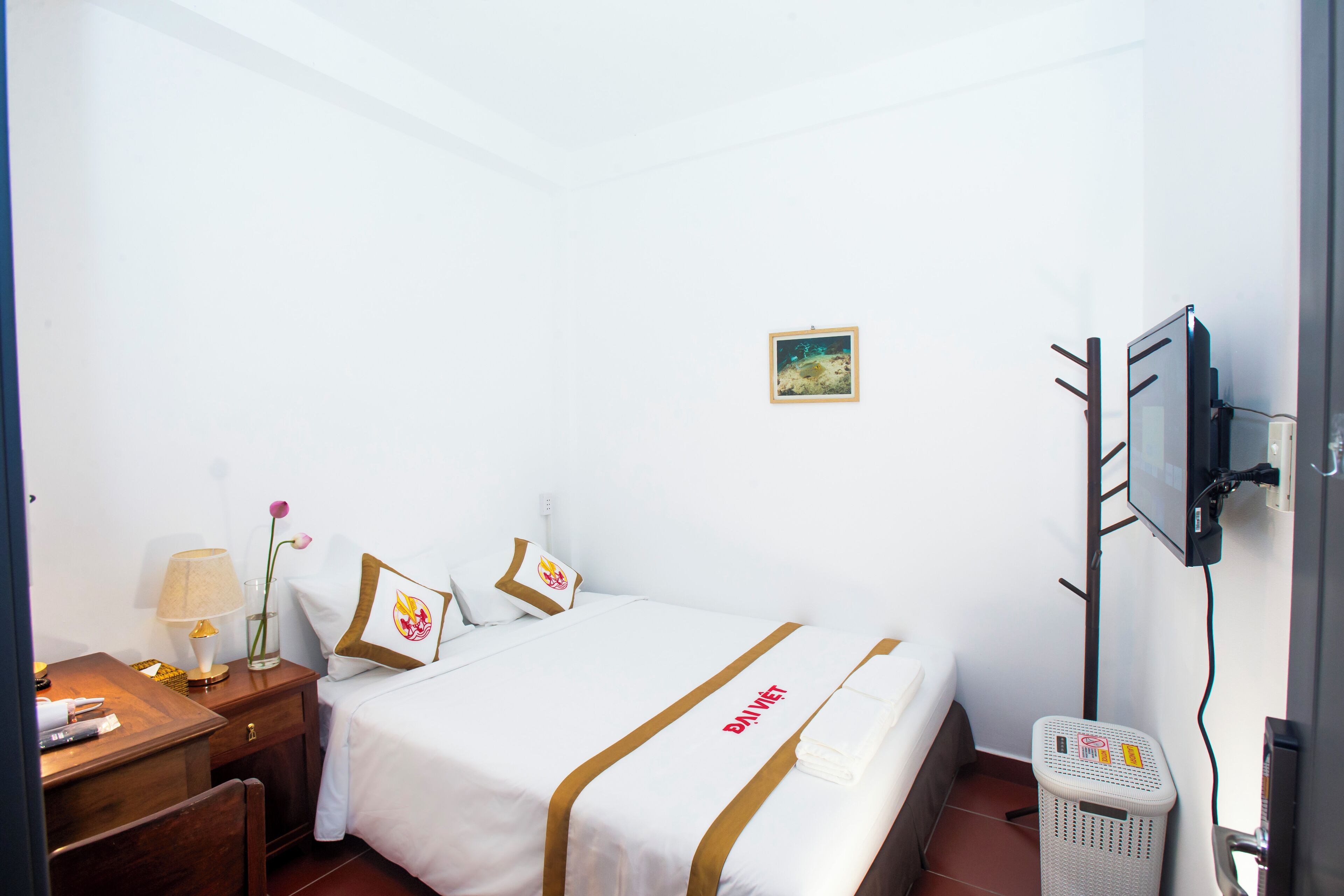 Rúmföt af bestu gerð, míníbar, skrifborð, myrkratjöld/-gardínur