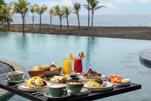 Desayuno a la carta diario (IDR 200000 por persona)