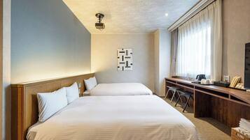 1 bedroom, desk, free WiFi, bed sheets