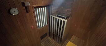 Nonsmoking 45 tatami Japanesestyle room Main building Breakfast included / Hachinohe Aomori