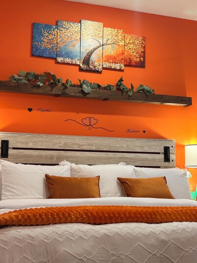 Exquisite Scandinavian touch private guest suite in newly built neighborhood