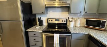 Super cute,2 bed2 bath, TCU Dickies,Cultural District,& close to all Hospitals