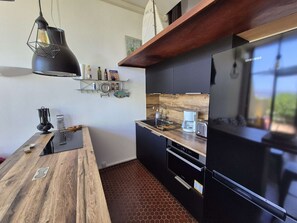 Fridge, microwave, dishwasher, toaster