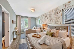 4 soverom, skrivebord, strykejern/-brett og wi-fi