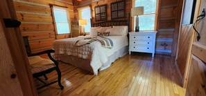 Tabla de planchar con plancha, wifi gratis, ropa de cama
