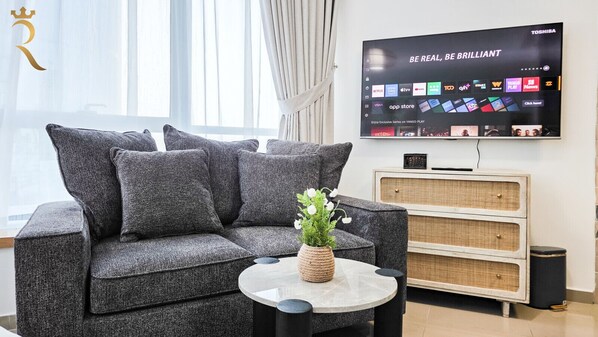 TV - Peaceful Studio in Prime Al Reem Location (Abu Dhabi)