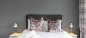 West Green House, 3BR, Free Wifi, Crawley Hospital, Gatwick