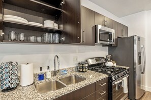 Microwave, oven, stovetop, dishwasher