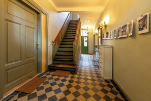 Interior - Spend the night in a monument with a view of the trees in the middle of the old town (Halberstadt)