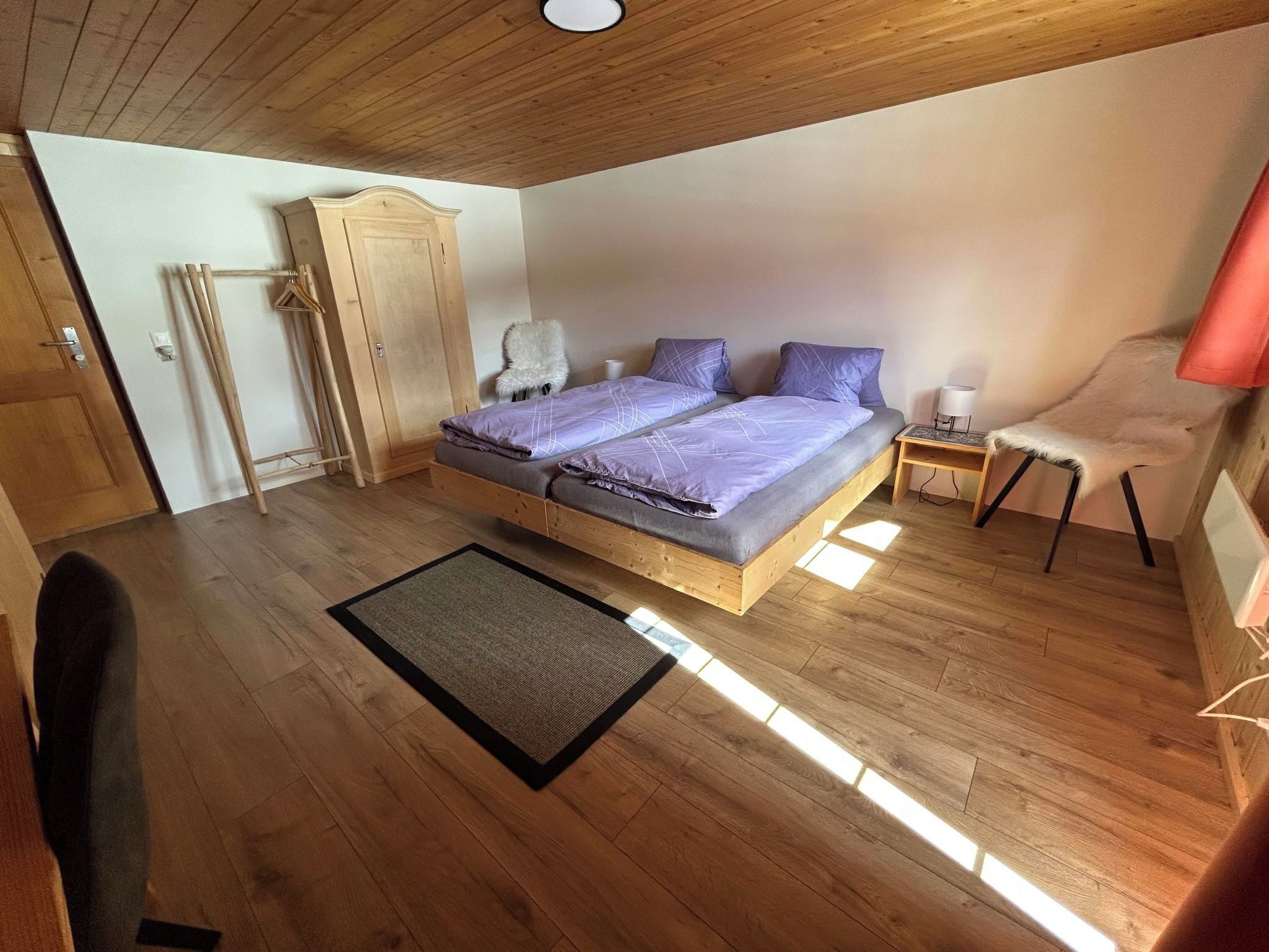 3 室のベッドルーム、インターネット