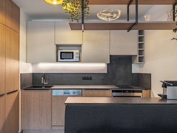 Fridge, microwave, oven, dishwasher