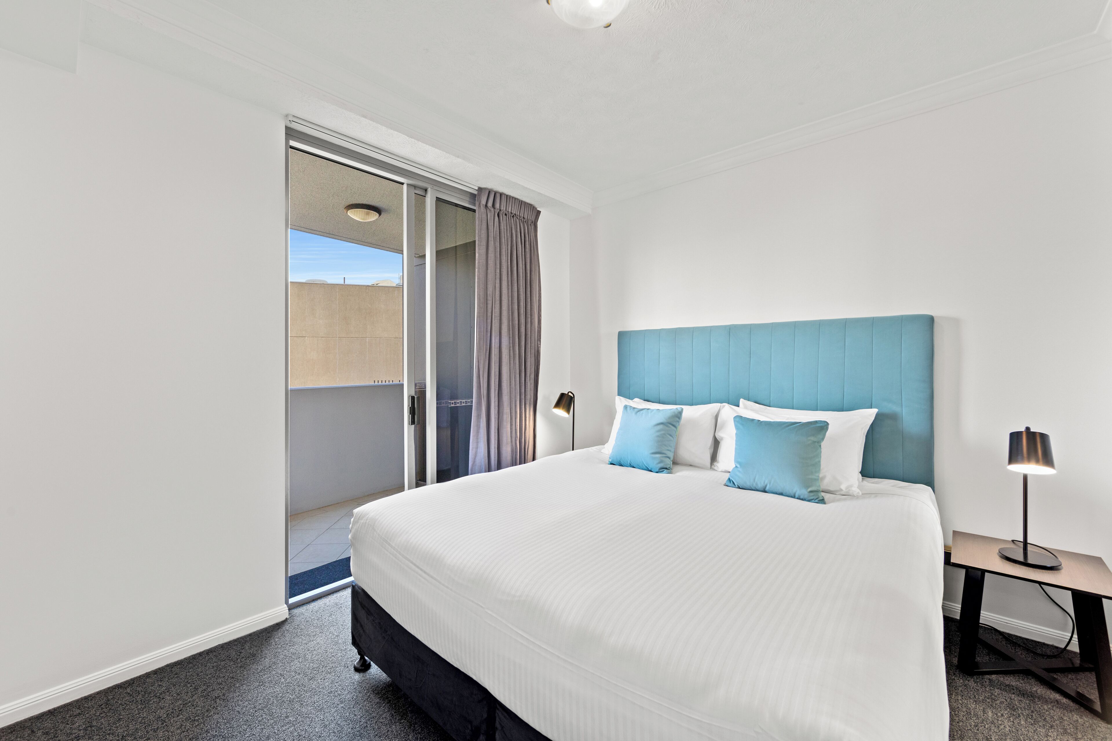 One Bedroom Accessible Apartment | Iron/ironing board, free WiFi, bed sheets