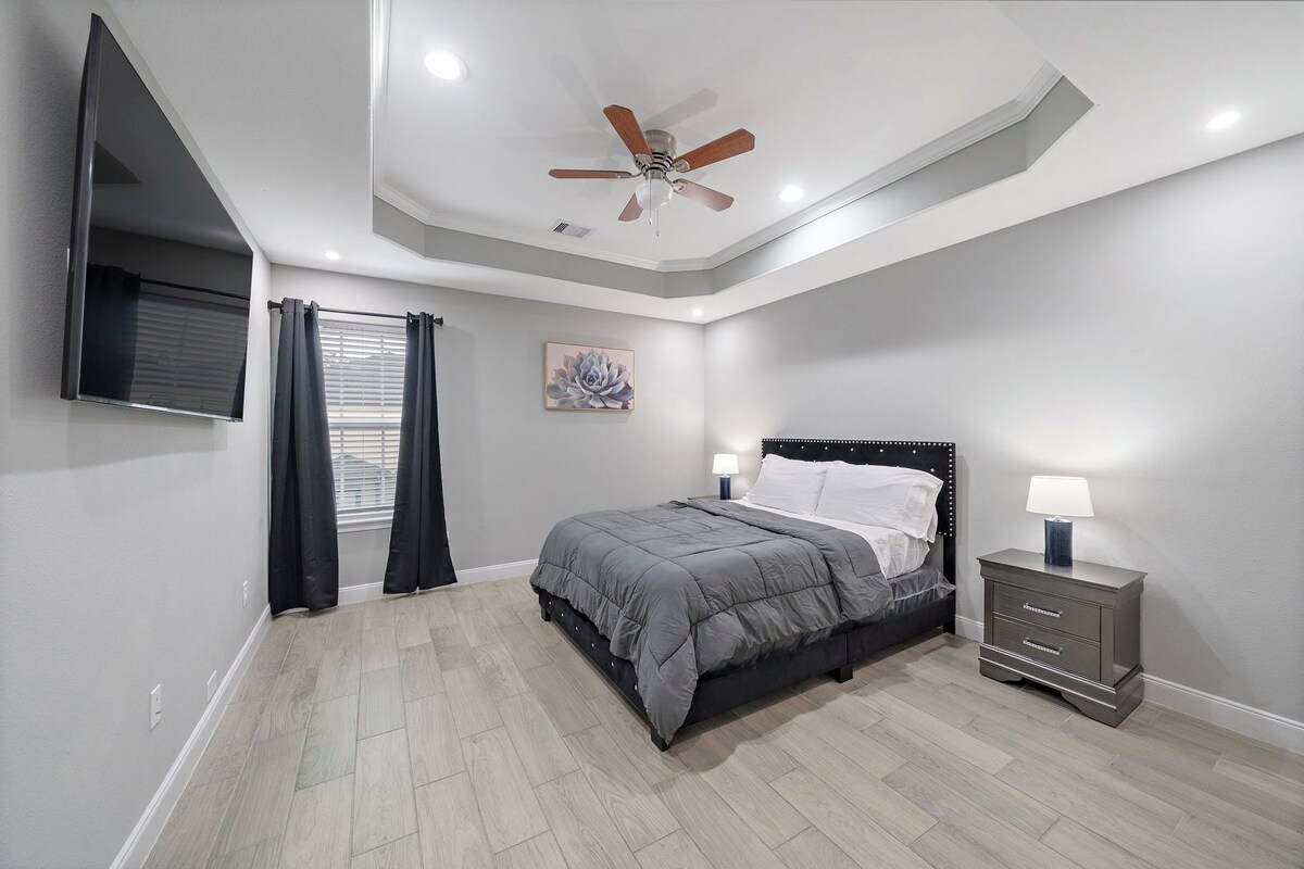 Photo 17 of Gated I 2.5 Bath + Laundry I Near NRG + Medical Center + HOU airport
