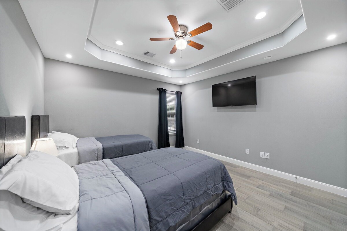 Photo 14 of Gated I 2.5 Bath + Laundry I Near NRG + Medical Center + HOU airport