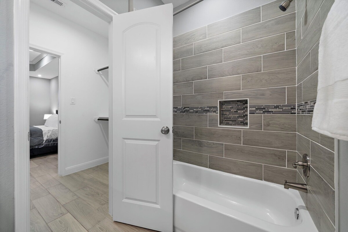 Photo 16 of Gated I 2.5 Bath + Laundry I Near NRG + Medical Center + HOU airport