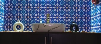 Charming 2-bedroom estatestay with AC, WiFi and swimming pool