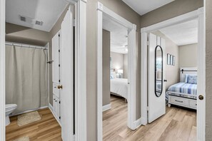 3 Schlafzimmer, Bügeleisen/Bügelbrett, kostenloses WLAN, Bettwäsche