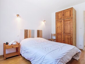 3 bedrooms, Internet