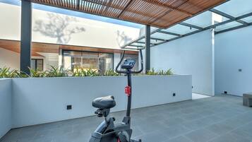 Family Villa, 6 Bedrooms, Private Pool | Terrace/patio