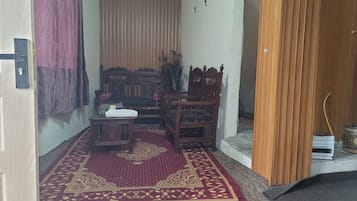 Suite | Living room
